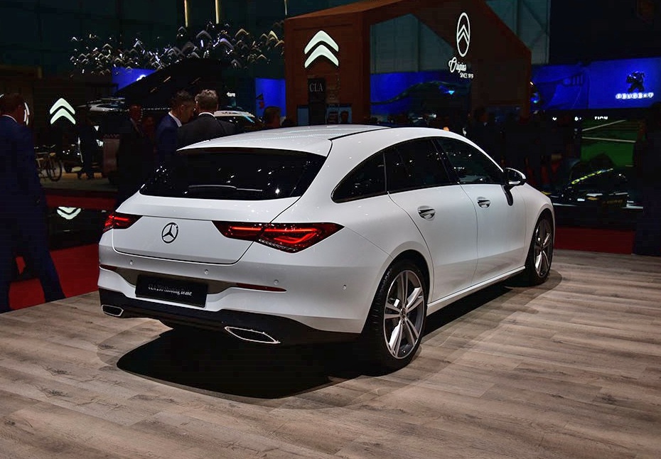 【原创新闻】奔驰全新gla,cla,cla五门猎跑版车型上市_30秒懂车